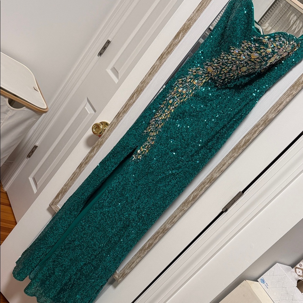 Elegant Green Sequin Gown